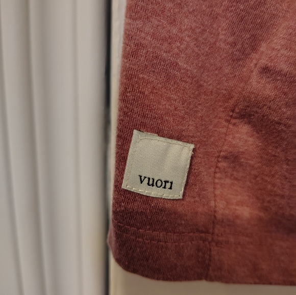 Vuori Dusty Rose T-Shirt - Picture 2 of 4